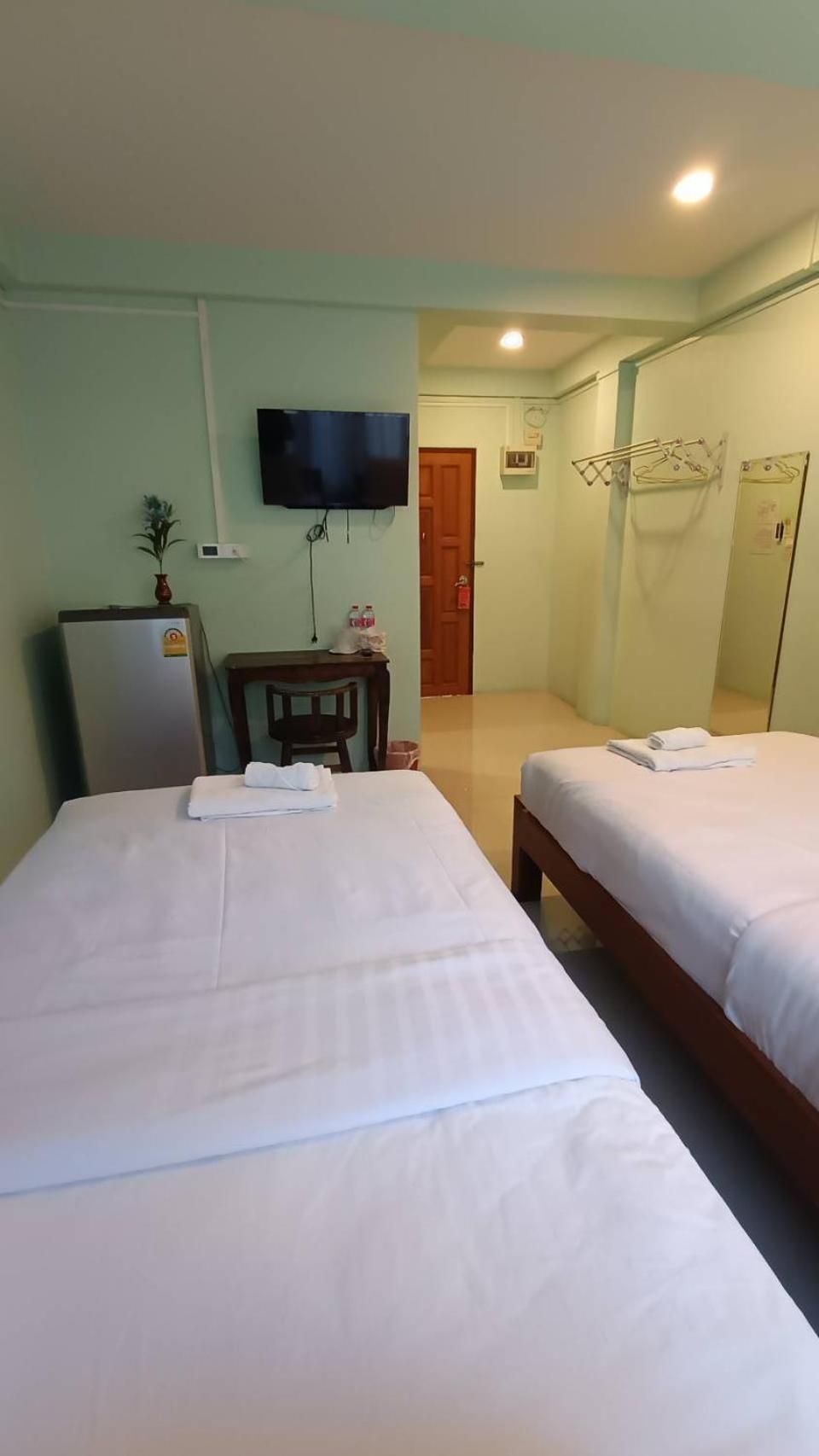 Ban Mae Boonthong Hotel Lampang Exterior photo