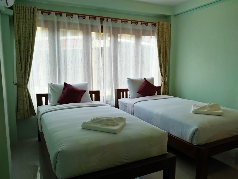 Ban Mae Boonthong Hotel Lampang Exterior photo