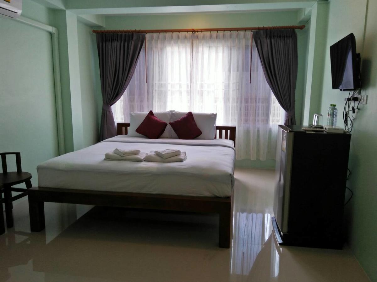Ban Mae Boonthong Hotel Lampang Exterior photo