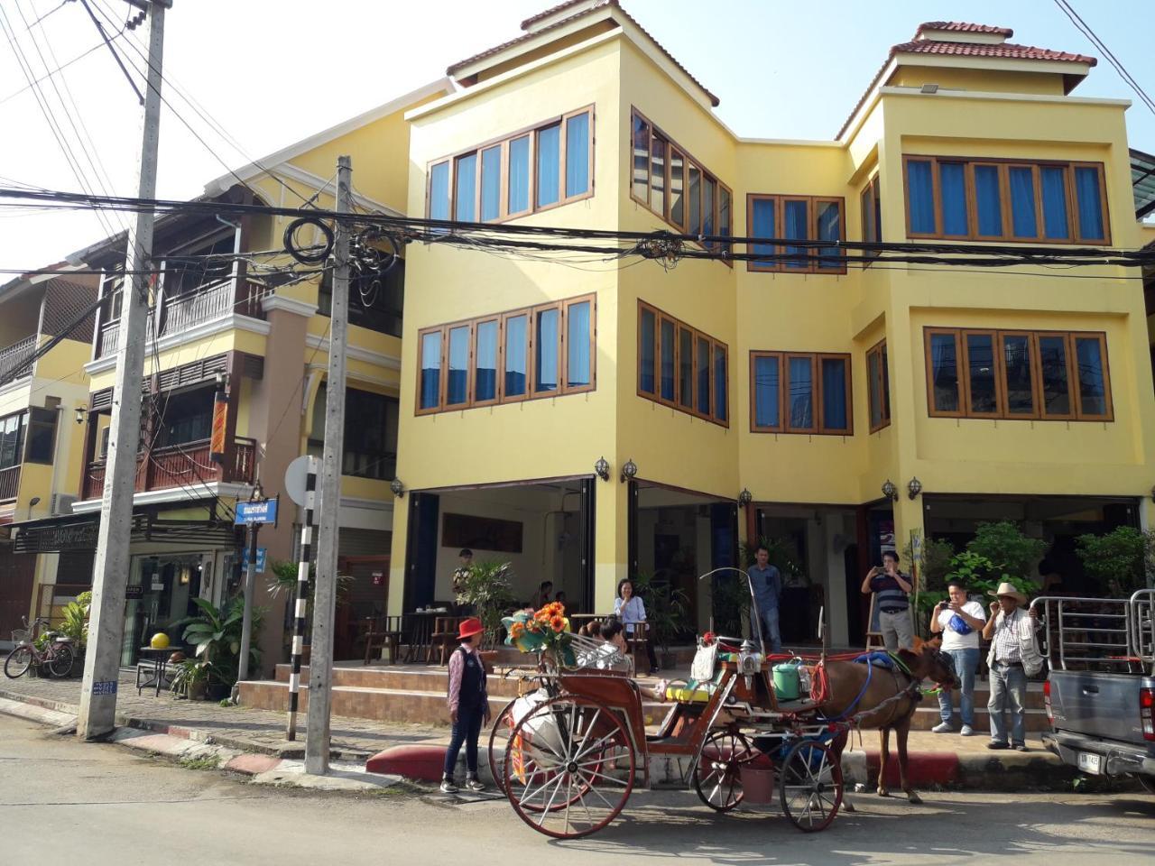 Ban Mae Boonthong Hotel Lampang Exterior photo