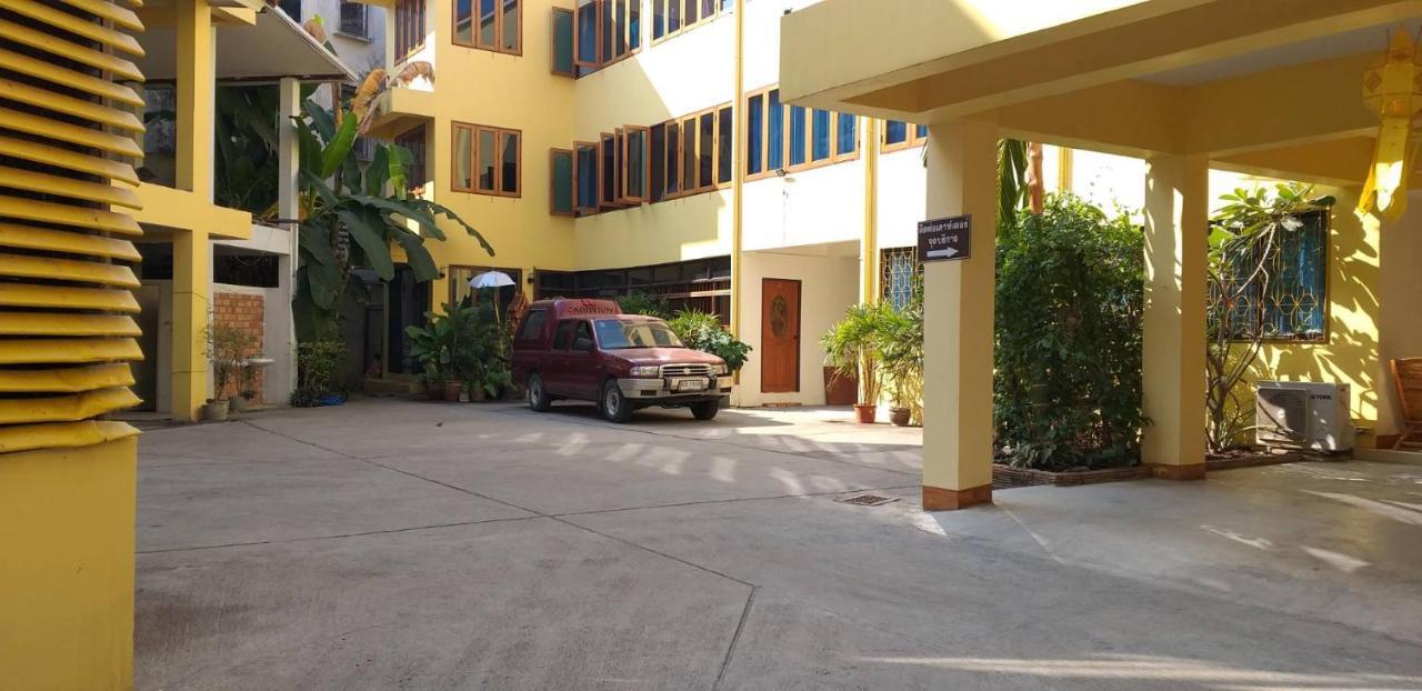 Ban Mae Boonthong Hotel Lampang Exterior photo