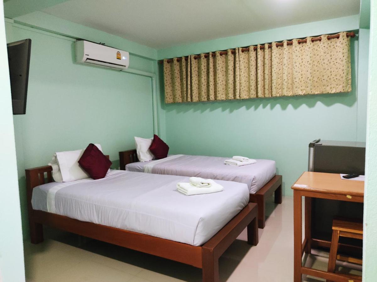 Ban Mae Boonthong Hotel Lampang Exterior photo