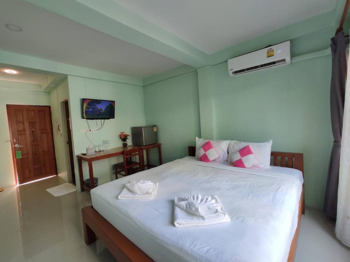 Ban Mae Boonthong Hotel Lampang Exterior photo