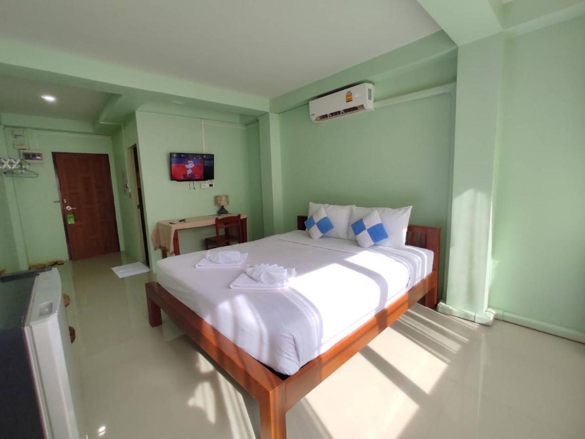 Ban Mae Boonthong Hotel Lampang Exterior photo