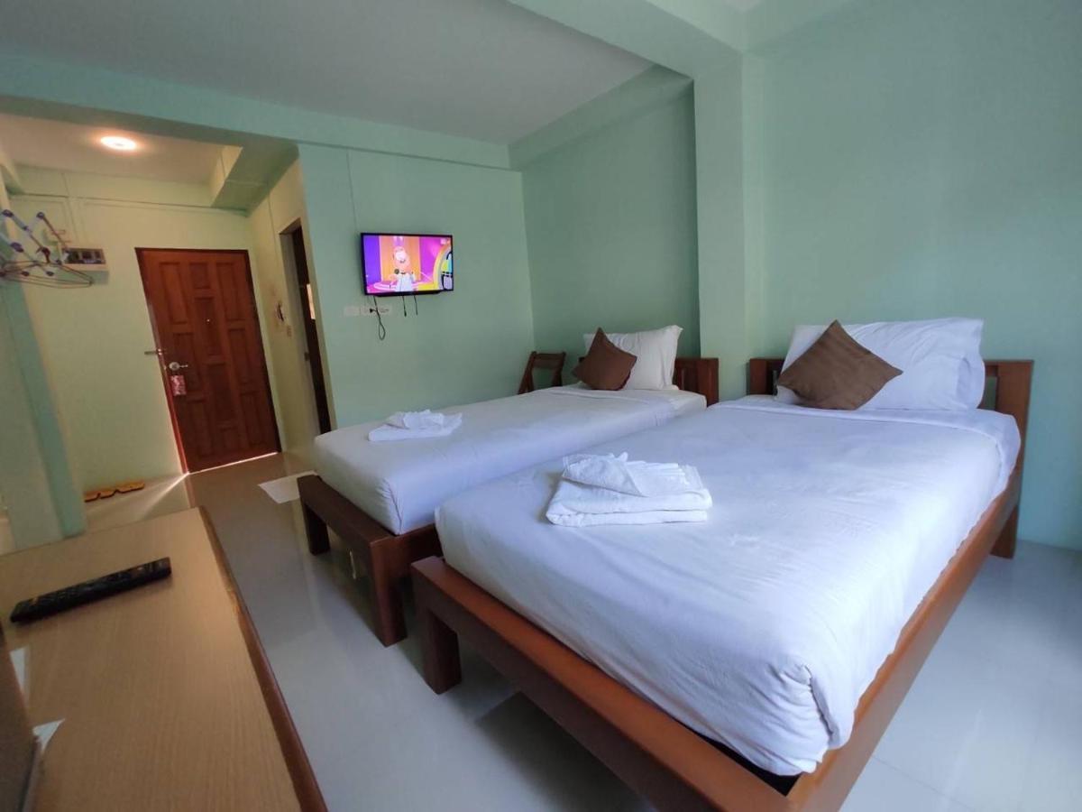 Ban Mae Boonthong Hotel Lampang Exterior photo