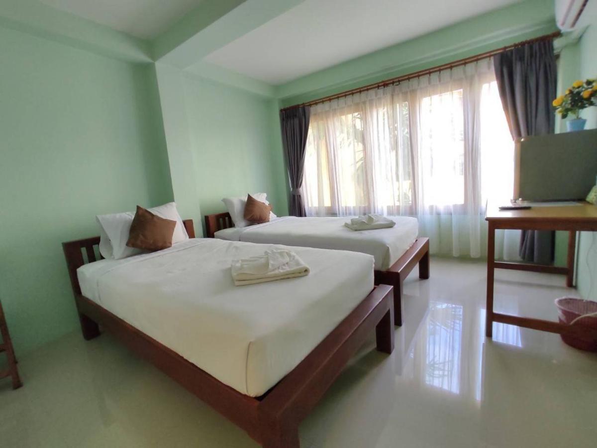 Ban Mae Boonthong Hotel Lampang Exterior photo