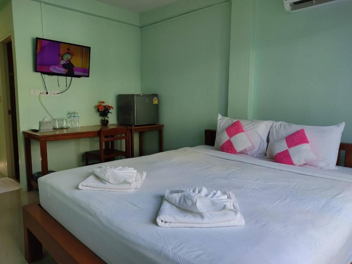 Ban Mae Boonthong Hotel Lampang Exterior photo