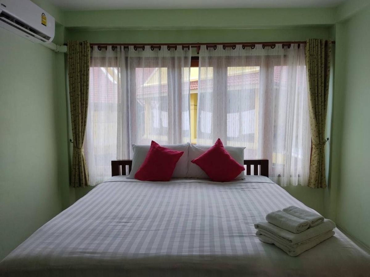 Ban Mae Boonthong Hotel Lampang Exterior photo