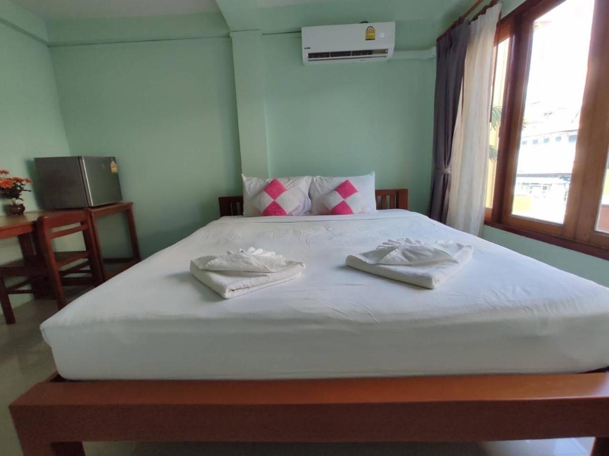 Ban Mae Boonthong Hotel Lampang Exterior photo